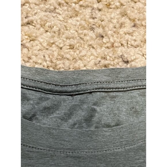 Vuori Men's Heather Green Strato Tech Tee Performance Shirt Size XLarge XL EUC - Picture 5 of 5